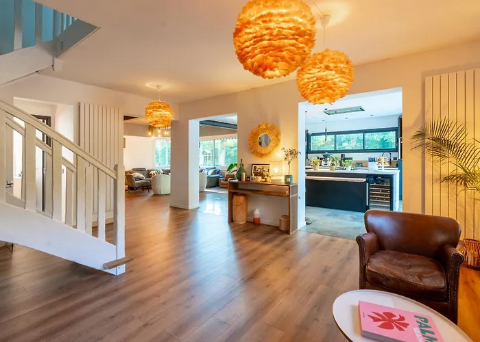 Tres Belle Sur Les Hauteurs De La Baule